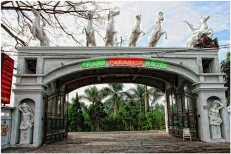 Grand Paradise Lembang Exterior foto